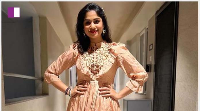Radiant and Multifaceted: Unveiling the Charisma of RJ Ravali unveiling-the-charisma-of-rj-ravali
