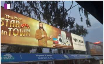 Vijay Sales and the Power of Celebrity Branding: A Strategic Display at Miyapur X Road joyalukkas branding vijay devarakonda